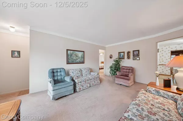 29659 Van Laan DR, Warren, MI 48092