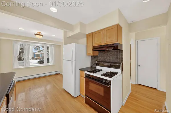 2795 Robina AVE, Berkley, MI 48072