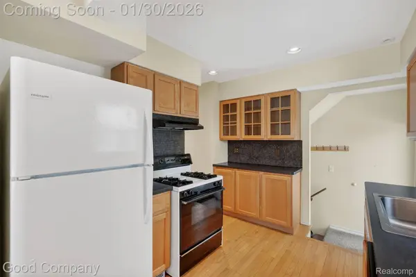 2795 Robina AVE, Berkley, MI 48072