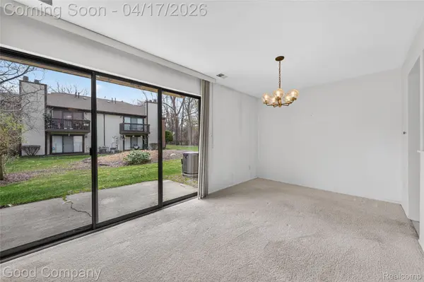 24339 Evergreen RD, Southfield, MI 48075