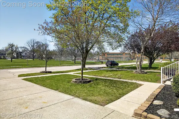 4336 Mandalay AVE, Royal Oak, MI 48073