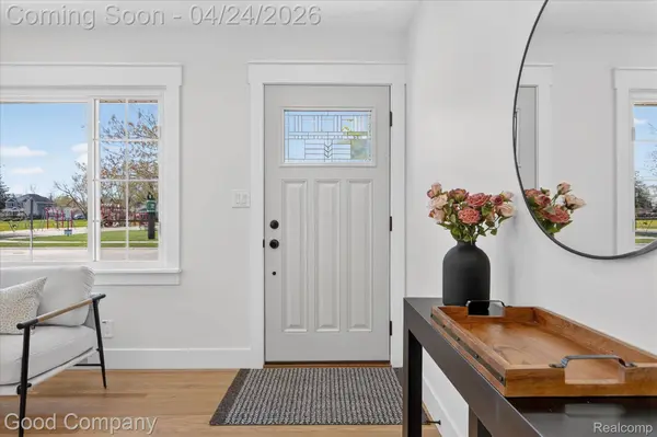 4336 Mandalay AVE, Royal Oak, MI 48073