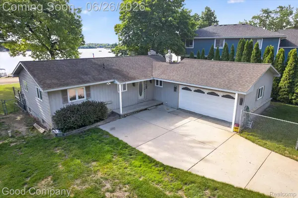 3161 Jackson BLVD, Highland Charter Township, MI 48356