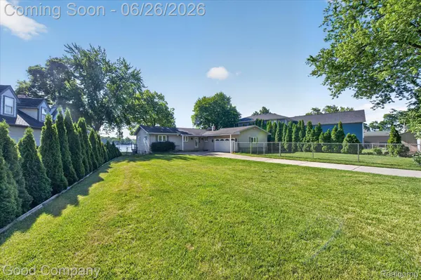 3161 Jackson BLVD, Highland Charter Township, MI 48356