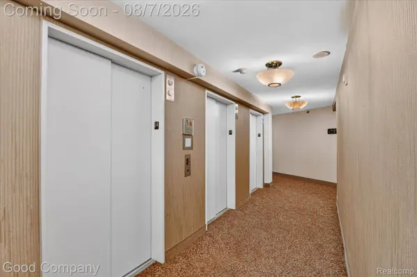 5000 Town CTR #1402, Southfield, MI 48075