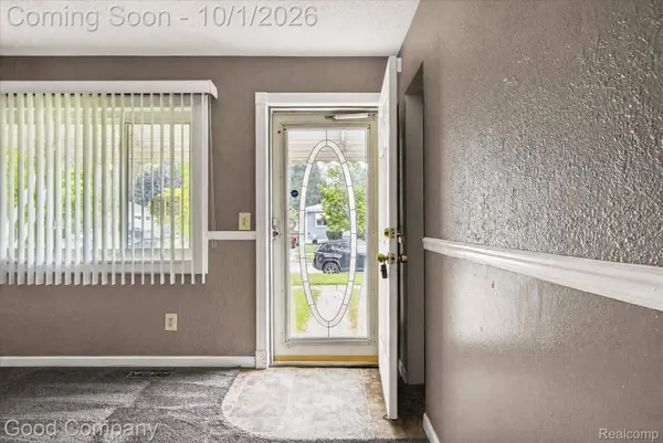 4176 Kingston ST, Dearborn Heights, MI 48125