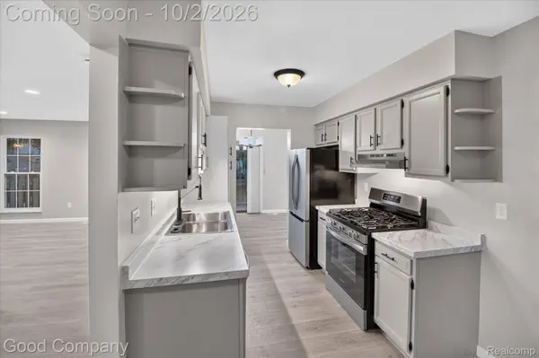 861 Langdon CT, Rochester Hills, MI 48307