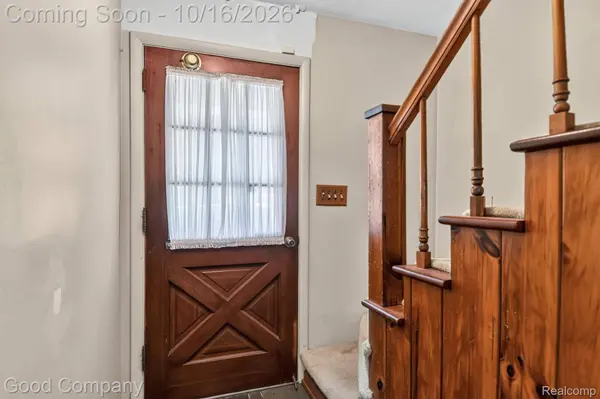 3071 Old Orchard DR, Waterford Charter Township, MI 48328