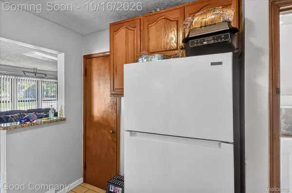 25827 Fordson HWY, Redford Charter Township, MI 48239