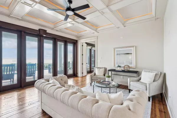 104 Beach St, Mount Pleasant, SC 29464