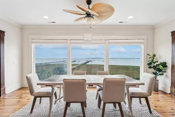 104 Beach St, Mount Pleasant, SC 29464