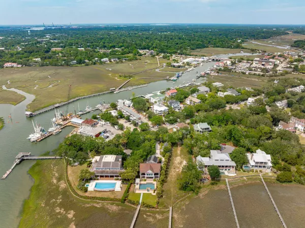 104 Beach St, Mount Pleasant, SC 29464