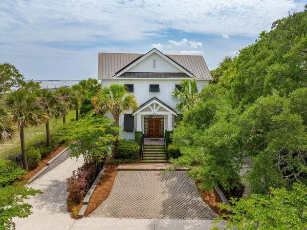104 Beach St, Mount Pleasant, SC 29464