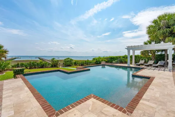 104 Beach St, Mount Pleasant, SC 29464