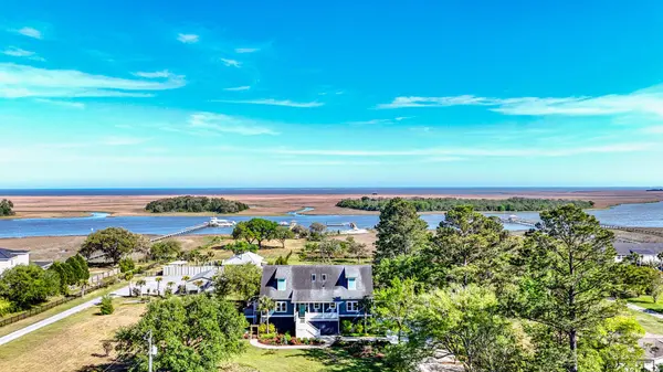 708 Donnelly Corner Dr, Awendaw, SC 29429