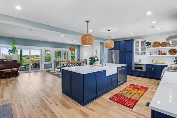 708 Donnelly Corner Dr, Awendaw, SC 29429