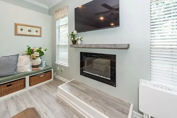 1231 Center Lake Dr, Mount Pleasant, SC 29464