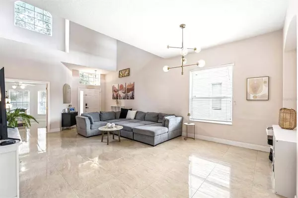 5212 SANTA ANA DR, Orlando, FL 32837