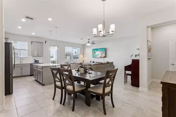 2933 SATIRE ST, Kissimmee, FL 34746