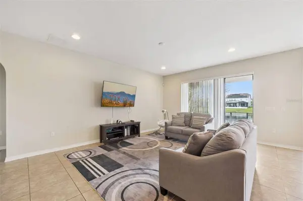 1005 FOUNTAIN COIN LOOP, Orlando, FL 32828