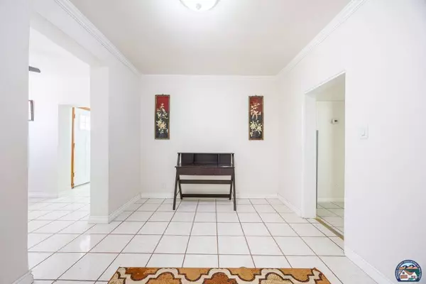 517 S H St, Imperial, CA 92251