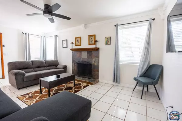 517 S H St, Imperial, CA 92251