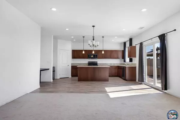 31 W Mallard St, Heber, CA 92249