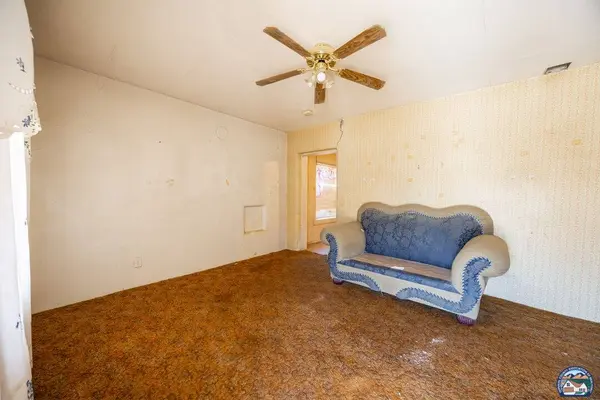 216 E 3rd St, Niland, CA 92257