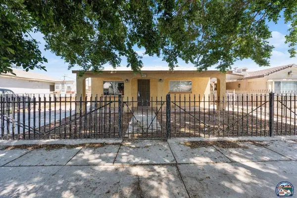 1053 Ea D St, Brawley, CA 92227