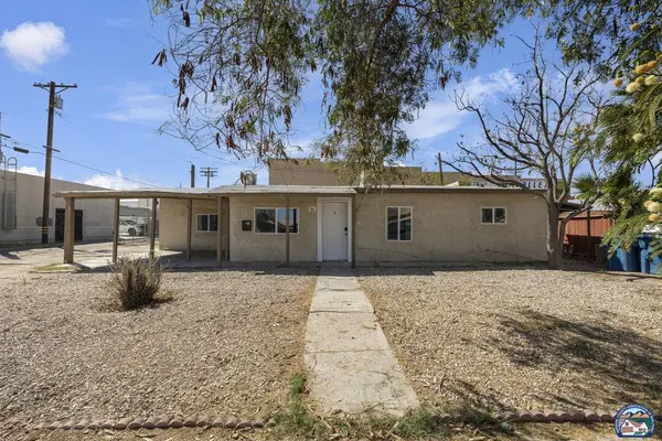 14 Grant St, Calexico, CA 92231