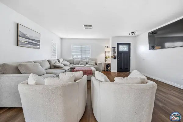 240 Shoshonean Dr, Imperial, CA 92251