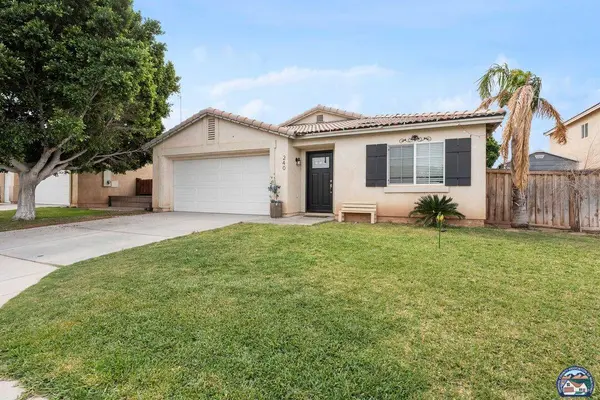 240 Shoshonean Dr, Imperial, CA 92251