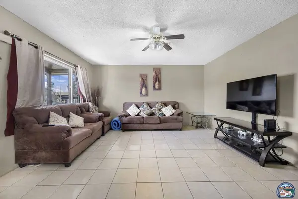 38 Las Flores Dr, Calexico, CA 92231