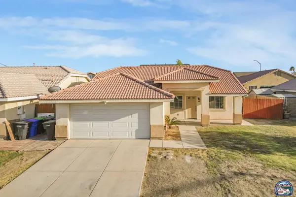 313 Willow Bend Dr, El Centro, CA 92243