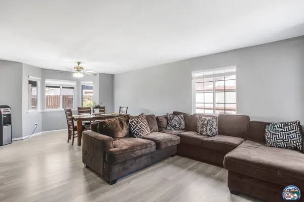 670 Sequoia St, Imperial, CA 92251
