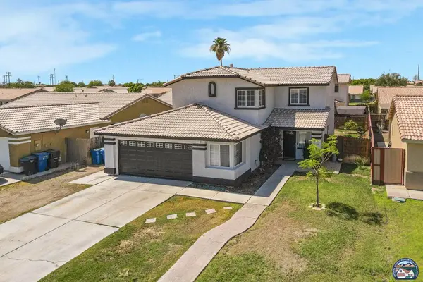 670 Sequoia St, Imperial, CA 92251