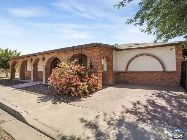 550 Taylor Pl, Calexico, CA 92231