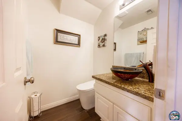 956 Palmview Ave, El Centro, CA 92243