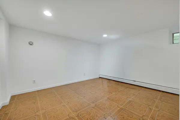 8804 3rd Ave, North Bergen, NJ 07047-6565