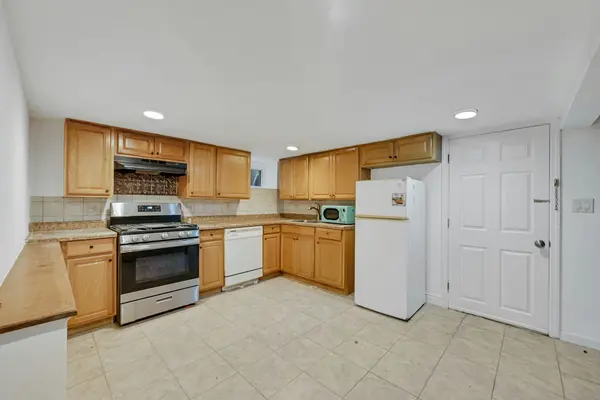 8804 3rd Ave, North Bergen, NJ 07047-6565