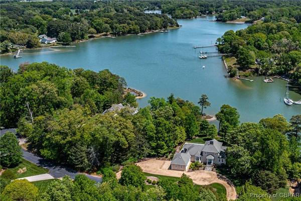 80 Oyster PT, White Stone, VA 22578