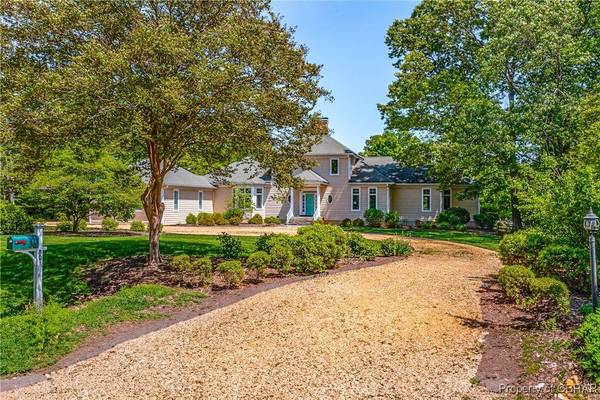 80 Oyster PT, White Stone, VA 22578