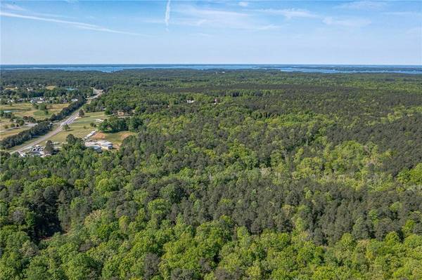 27-297A Irvington RD, Irvington, VA 22480