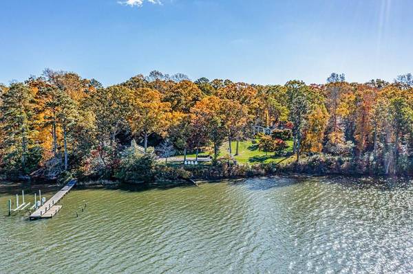 219 Red Fox Lane, Weems, VA 22576