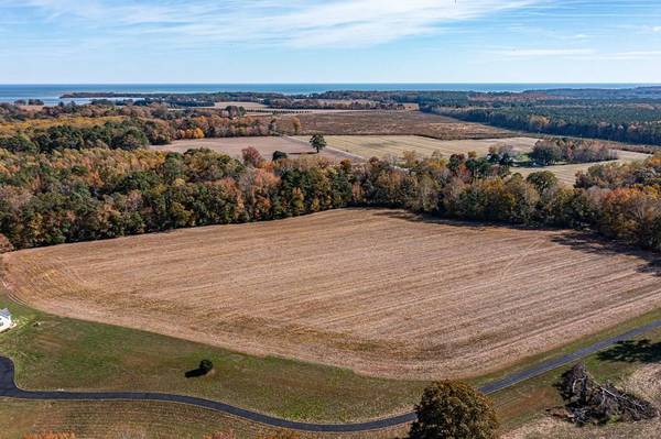 91A Balls Neck Road, Kilmarnock, VA 22482