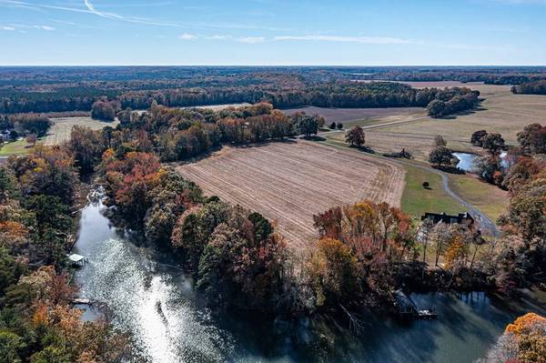 91A Balls Neck Road, Kilmarnock, VA 22482