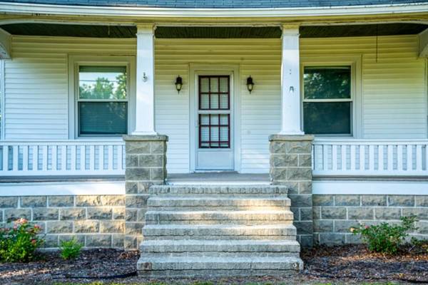 667 Chesapeake Drive, White Stone, VA 22578