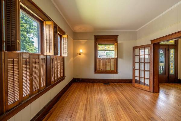 89 Main Street N, Kilmarnock, VA 22482