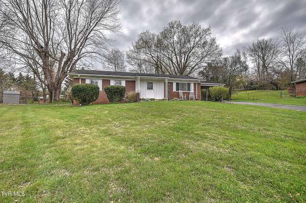 2 Machamer CT, Johnson City, TN 37604