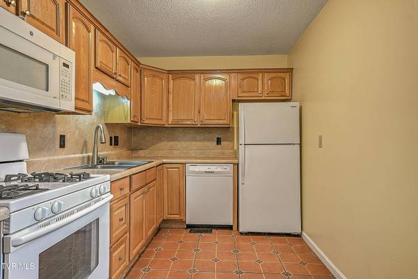 2 Machamer CT, Johnson City, TN 37604